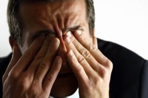 синяк под глазом
