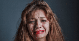 Разрыв кровеносного сосуда в глазу - что делать?
